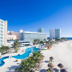 Krystal Cancun